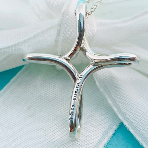 Tiffany & Co infinity cross Elsa Peretti.925 sterling silver 16” box - Picture 3 of 8